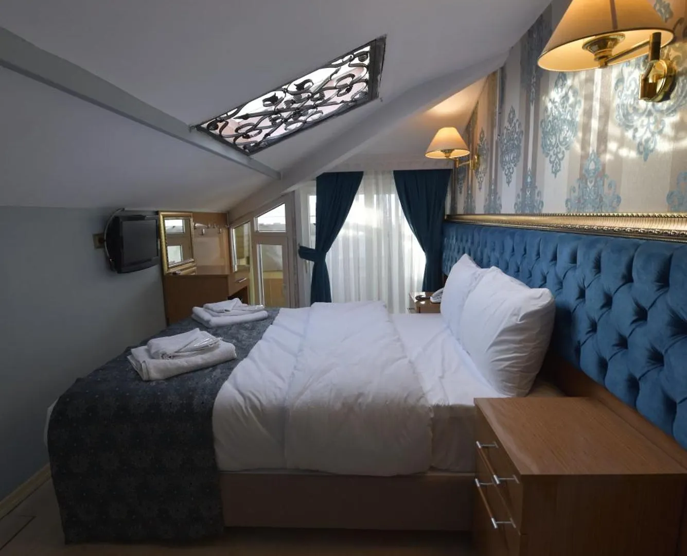 Golden Palace Sea View Istanbul Hotel