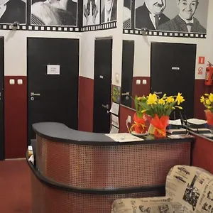 https://b-movie-hostel.krakowhotelspoland.com